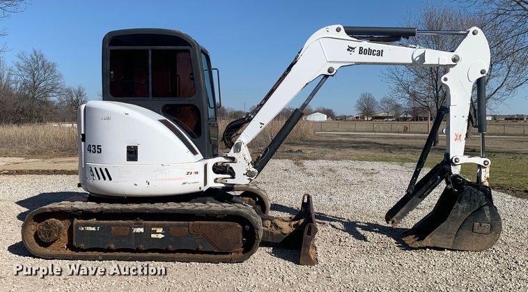 image for item MM9734 2004 Bobcat 435G  mini excavator