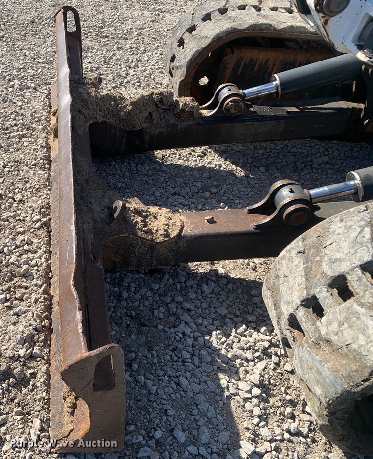 image for item MM9734 2004 Bobcat 435G  mini excavator