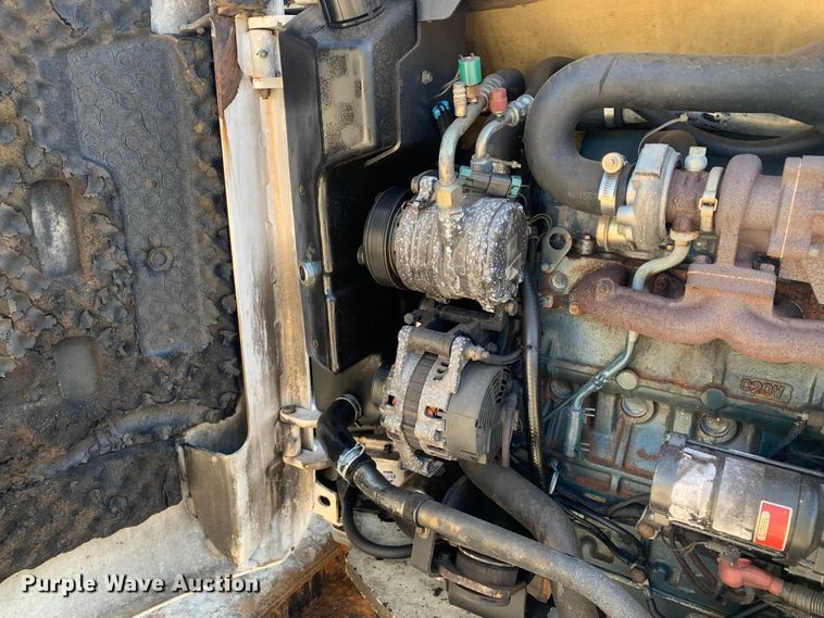 image for item MM9734 2004 Bobcat 435G  mini excavator