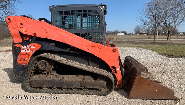 image for item MM9735 2014 Kubota SVL90-2  tracked skid steer loader
