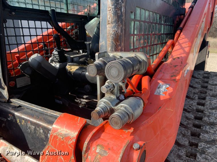 image for item MM9735 2014 Kubota SVL90-2  tracked skid steer loader