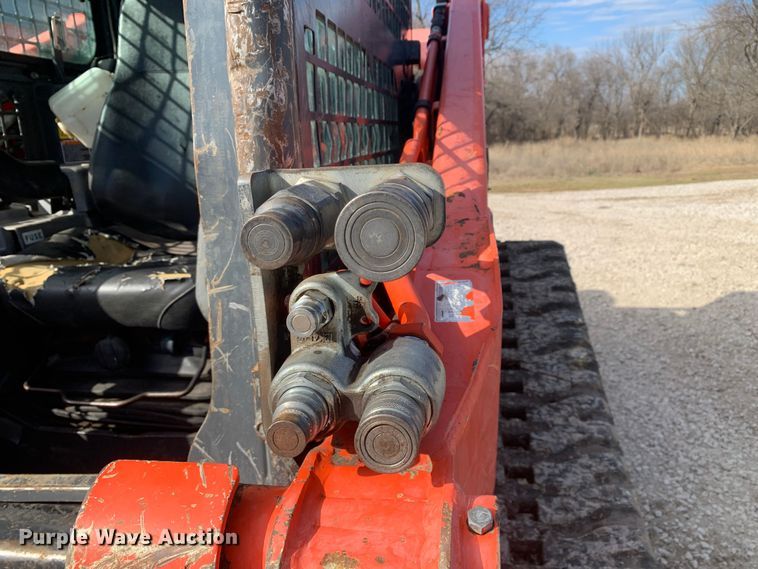 image for item MM9735 2014 Kubota SVL90-2  tracked skid steer loader