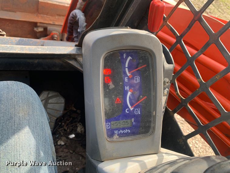 image for item MM9735 2014 Kubota SVL90-2  tracked skid steer loader