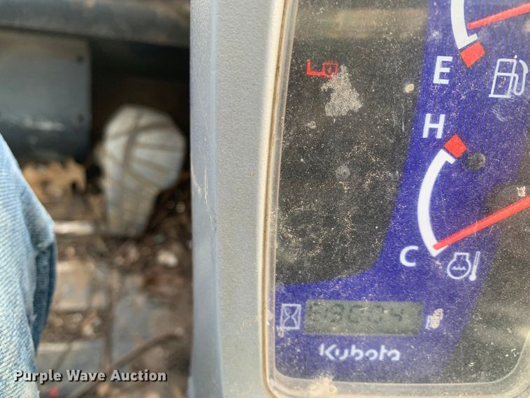 image for item MM9735 2014 Kubota SVL90-2  tracked skid steer loader