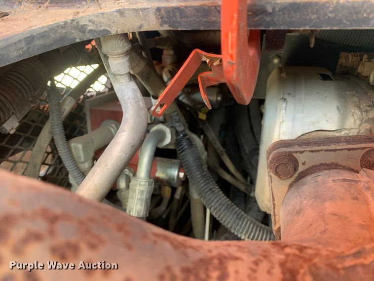 image for item MM9735 2014 Kubota SVL90-2  tracked skid steer loader