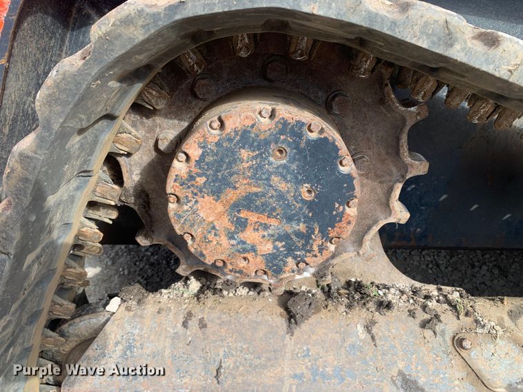 image for item MM9735 2014 Kubota SVL90-2  tracked skid steer loader