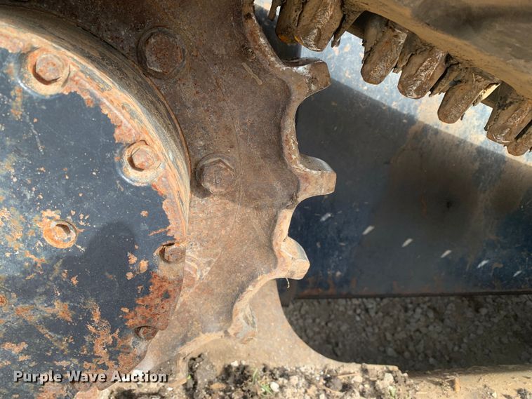 image for item MM9735 2014 Kubota SVL90-2  tracked skid steer loader