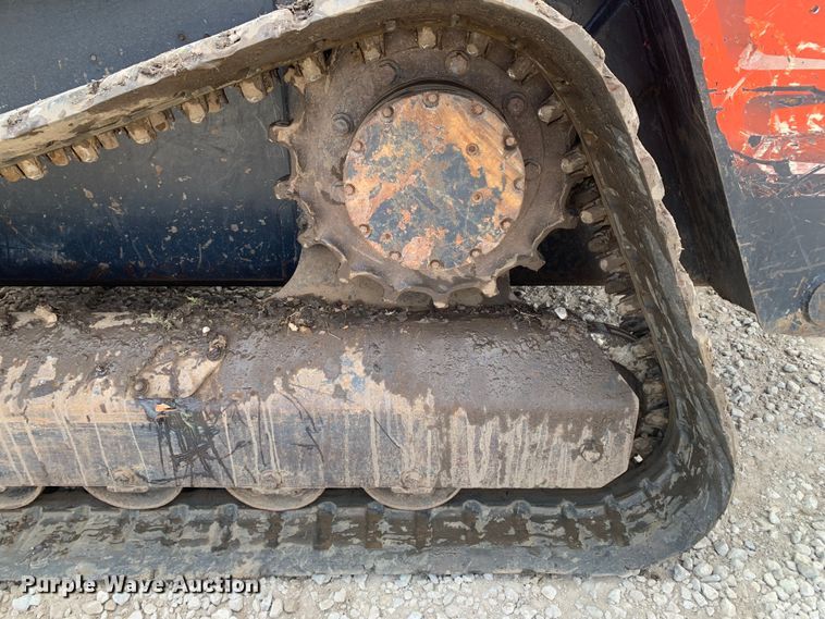 image for item MM9735 2014 Kubota SVL90-2  tracked skid steer loader