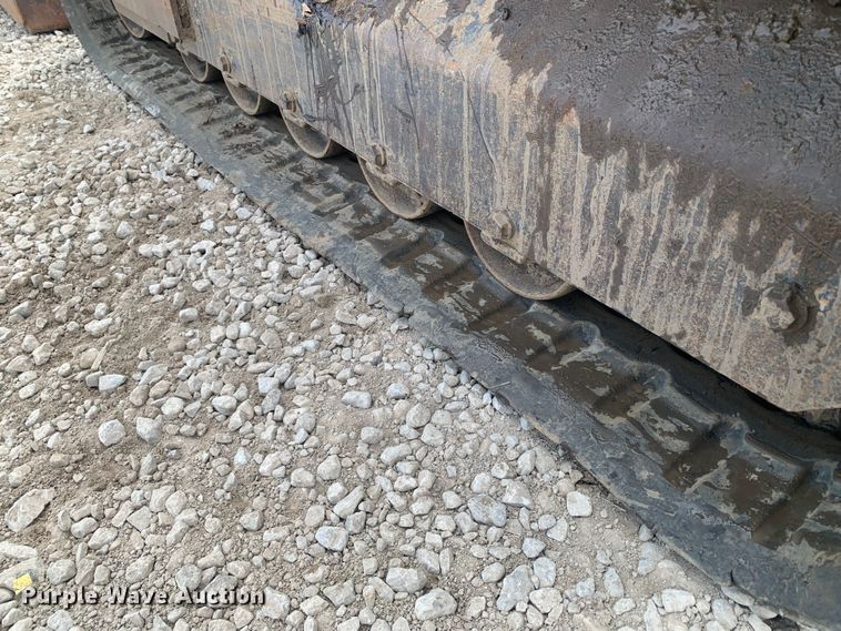 image for item MM9735 2014 Kubota SVL90-2  tracked skid steer loader