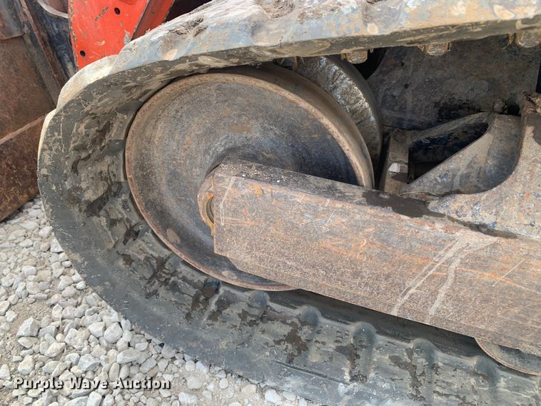 image for item MM9735 2014 Kubota SVL90-2  tracked skid steer loader