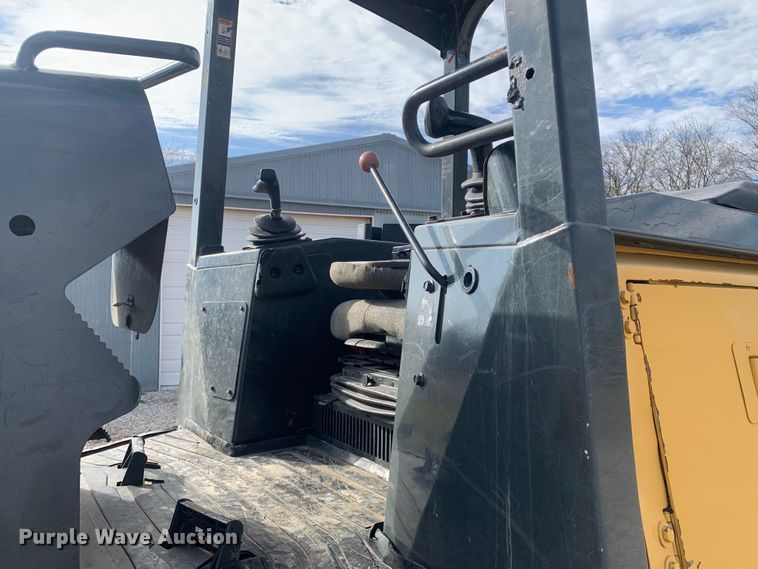 image for item MM9736 2007 John Deere 650J  dozer