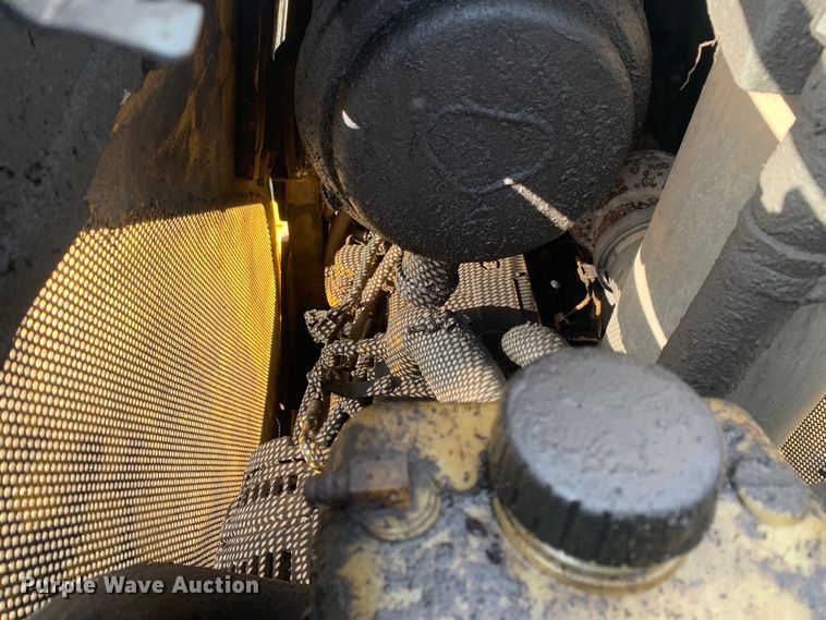 image for item MM9736 2007 John Deere 650J  dozer