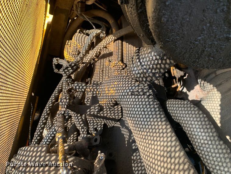 image for item MM9736 2007 John Deere 650J  dozer