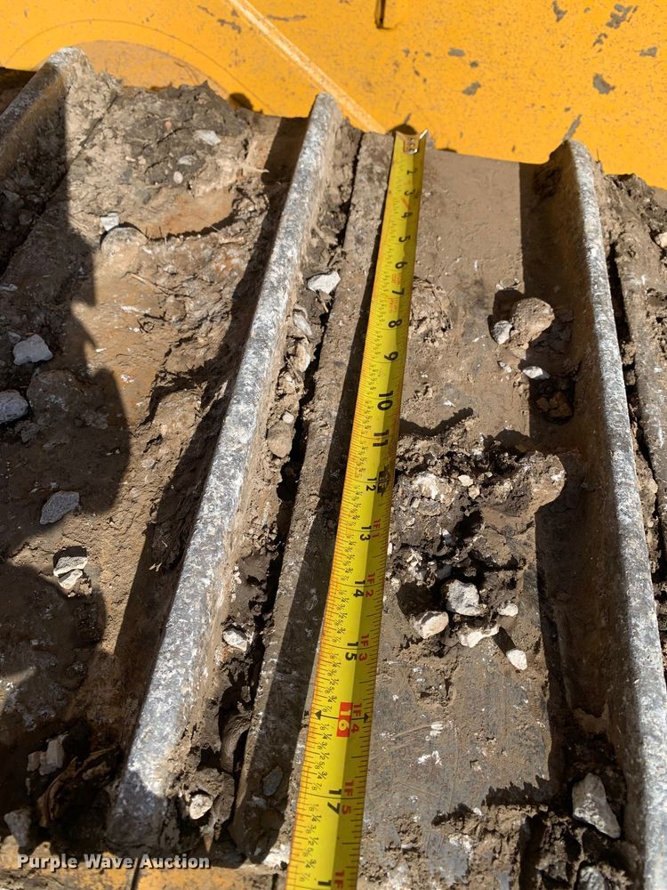 image for item MM9736 2007 John Deere 650J  dozer