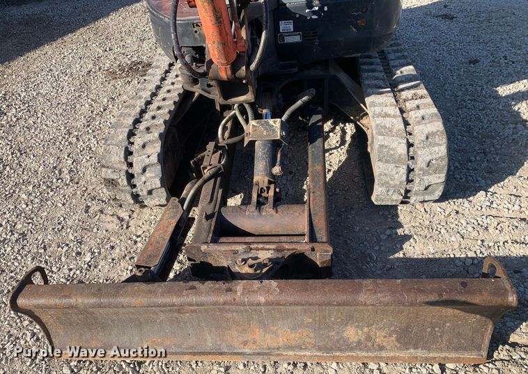 image for item MM9737 2014 Kubota KX91-3S2  mini excavator