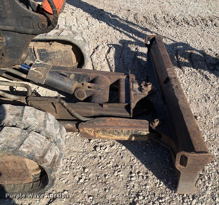 image for item MM9737 2014 Kubota KX91-3S2  mini excavator