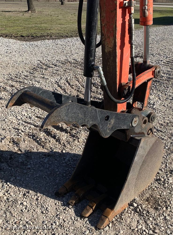 image for item MM9737 2014 Kubota KX91-3S2  mini excavator