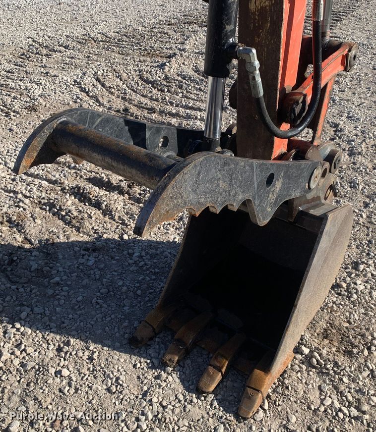 image for item MM9737 2014 Kubota KX91-3S2  mini excavator