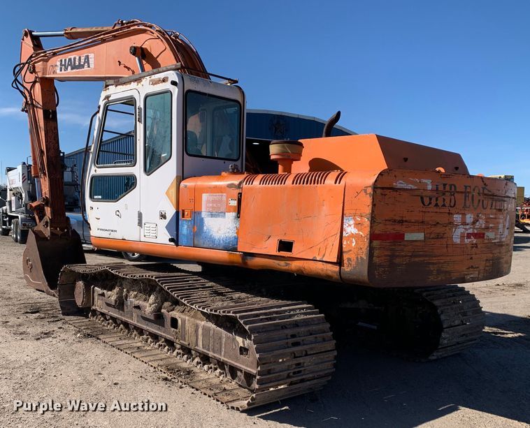 image for item MM9749 1998 Halla HE220LC  excavator