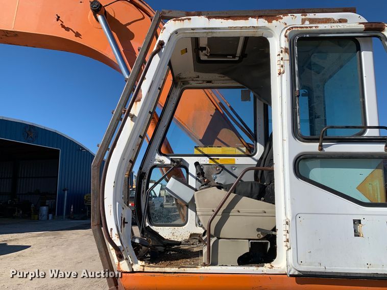 image for item MM9749 1998 Halla HE220LC  excavator