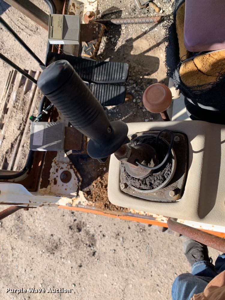 image for item MM9749 1998 Halla HE220LC  excavator