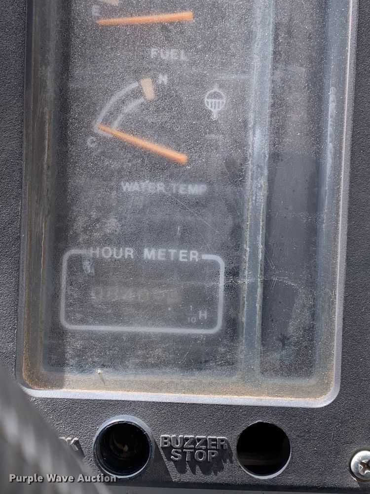 image for item MM9749 1998 Halla HE220LC  excavator