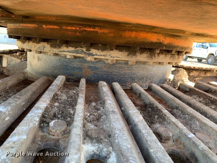 image for item MM9749 1998 Halla HE220LC  excavator