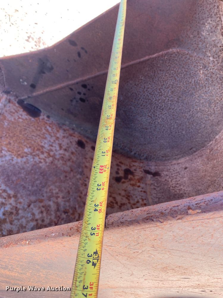 image for item MM9749 1998 Halla HE220LC  excavator