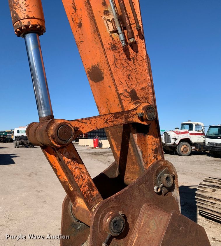 image for item MM9749 1998 Halla HE220LC  excavator