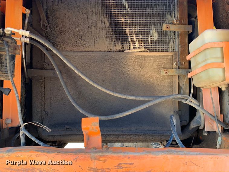 image for item MM9749 1998 Halla HE220LC  excavator