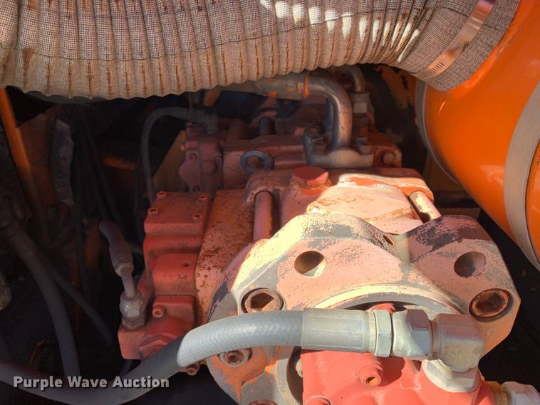 image for item MM9749 1998 Halla HE220LC  excavator