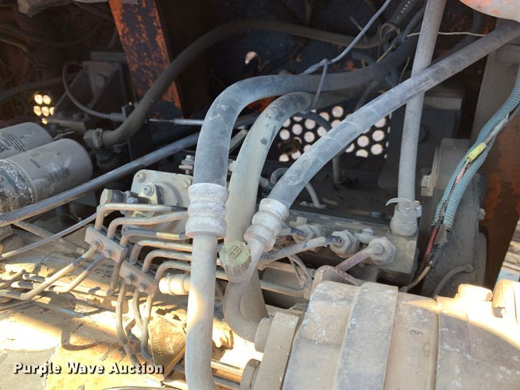 image for item MM9749 1998 Halla HE220LC  excavator