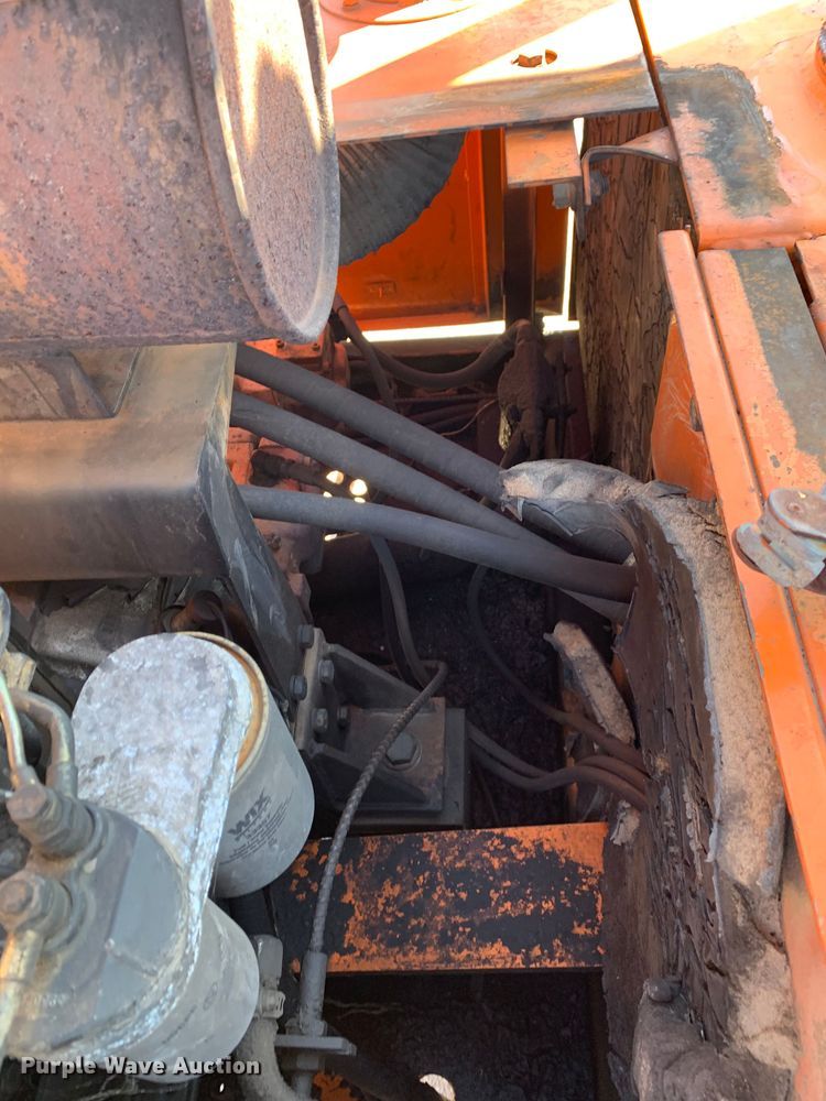 image for item MM9749 1998 Halla HE220LC  excavator