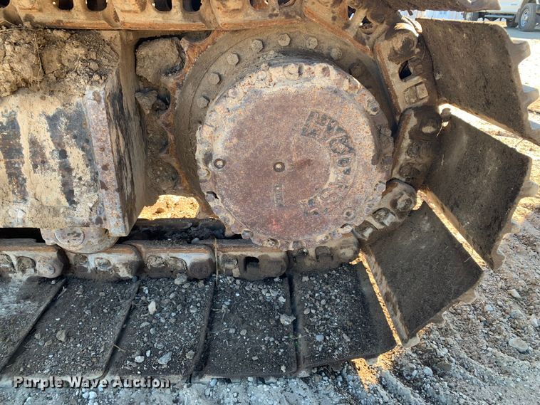 image for item MM9749 1998 Halla HE220LC  excavator