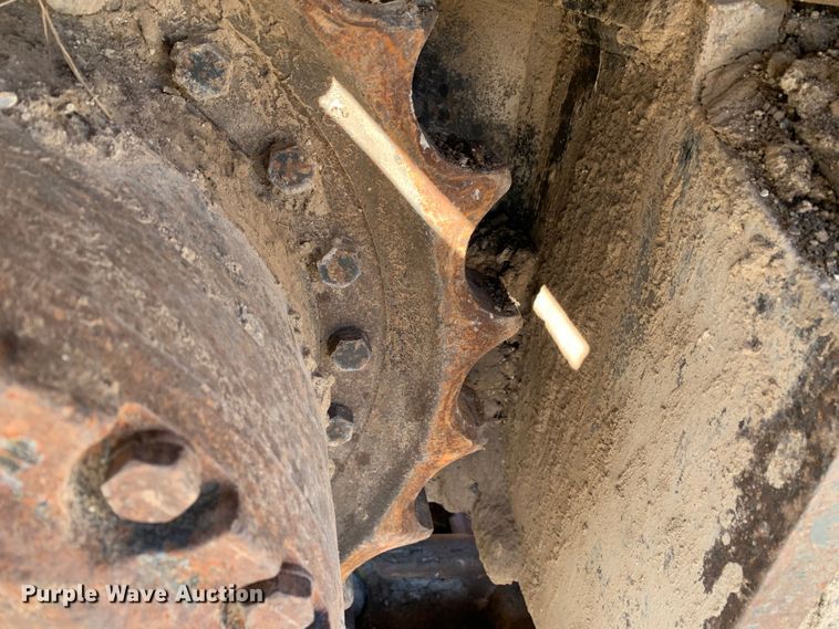 image for item MM9749 1998 Halla HE220LC  excavator