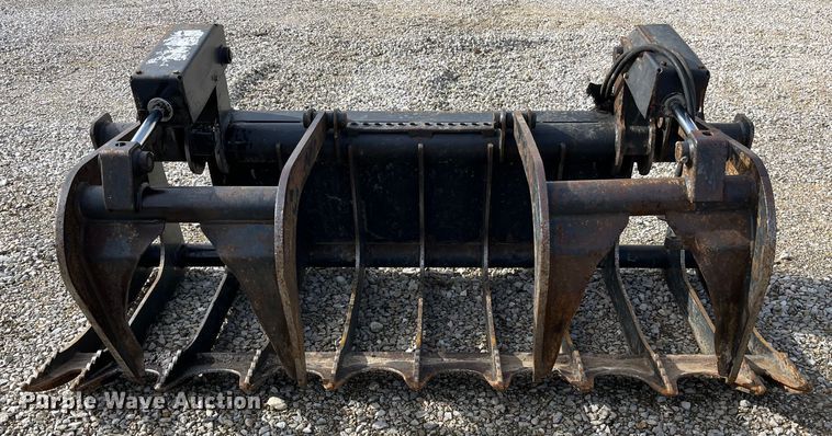 image for item MW9494 Bobcat  skid steer grapple bucket