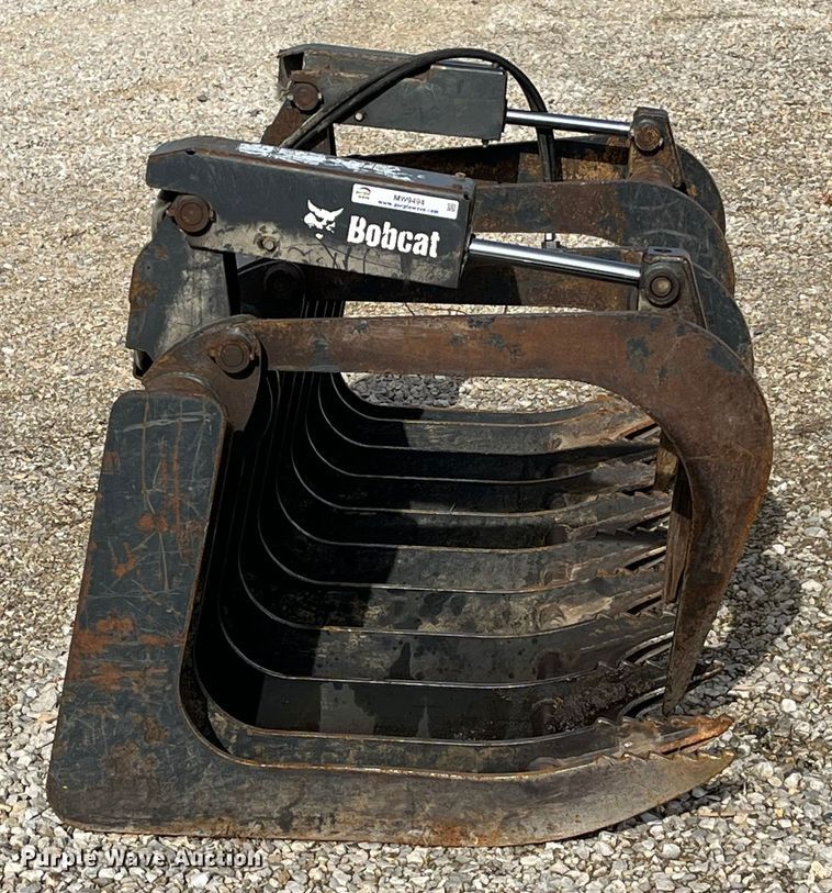image for item MW9494 Bobcat  skid steer grapple bucket