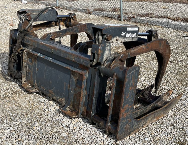 image for item MW9494 Bobcat  skid steer grapple bucket