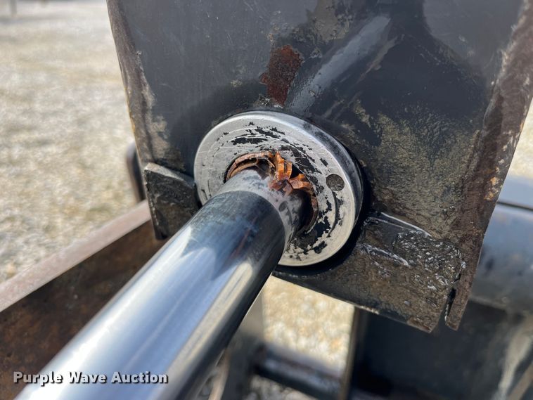 image for item MW9494 Bobcat  skid steer grapple bucket