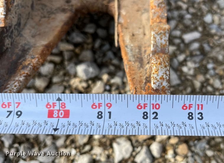 image for item MW9494 Bobcat  skid steer grapple bucket