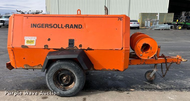 image for item MW9495 1995 Ingersoll Rand P175WJD  air compressor