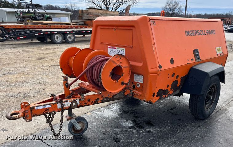 image for item MW9495 1995 Ingersoll Rand P175WJD  air compressor