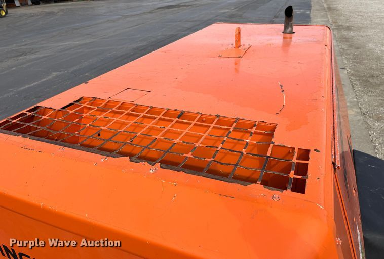 image for item MW9495 1995 Ingersoll Rand P175WJD  air compressor