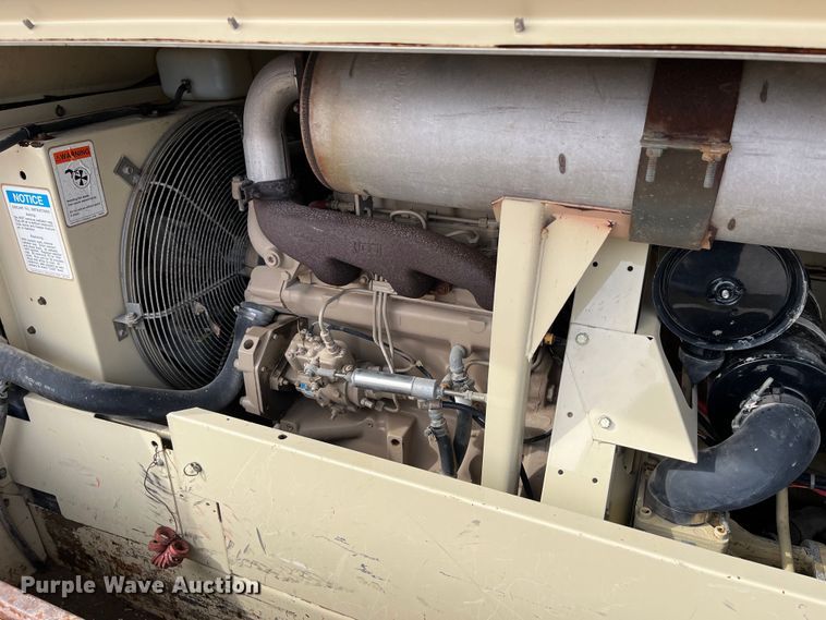 image for item MW9495 1995 Ingersoll Rand P175WJD  air compressor