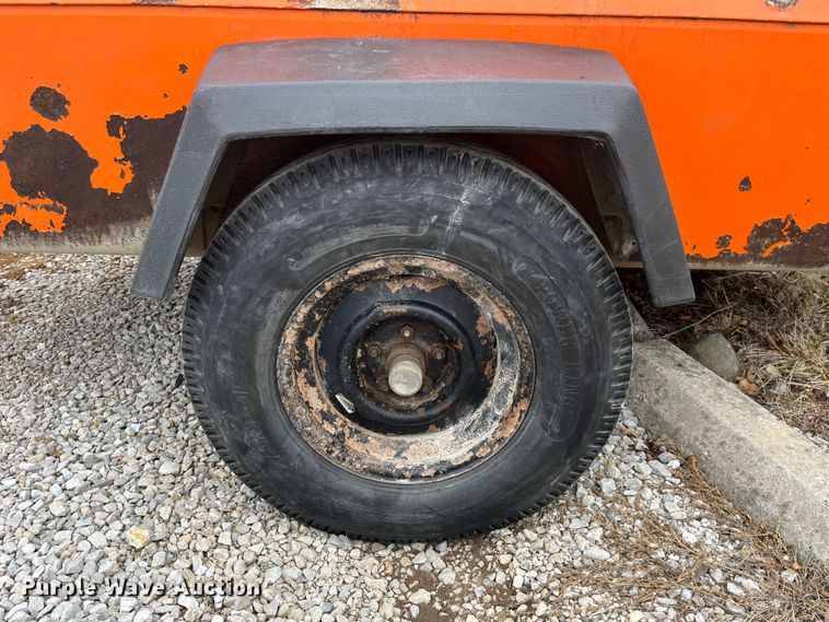 image for item MW9495 1995 Ingersoll Rand P175WJD  air compressor