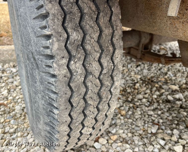 image for item MW9495 1995 Ingersoll Rand P175WJD  air compressor