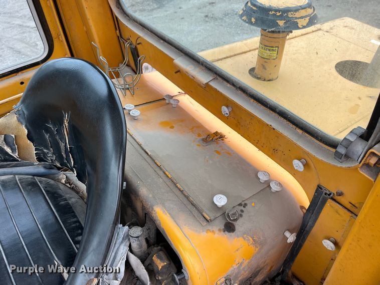 image for item MW9499 1978 Fiat-Allis 605B  wheel loader