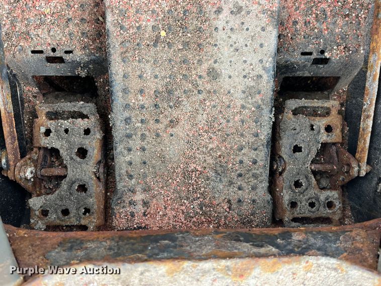 image for item MW9501 2012 Bobcat S630  skid steer loader