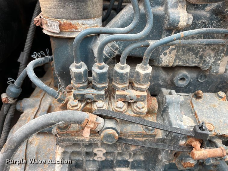 image for item MW9501 2012 Bobcat S630  skid steer loader