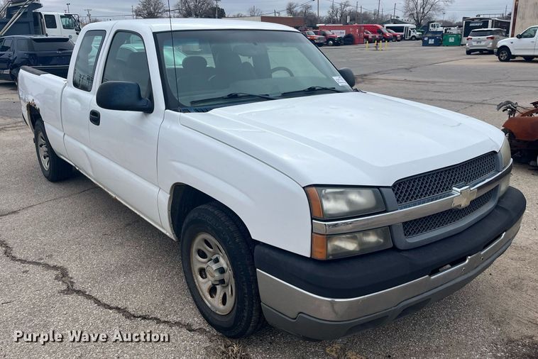 image for item DG5368 2005 Chevrolet Silverado 1500  Ext. Cab pickup truck